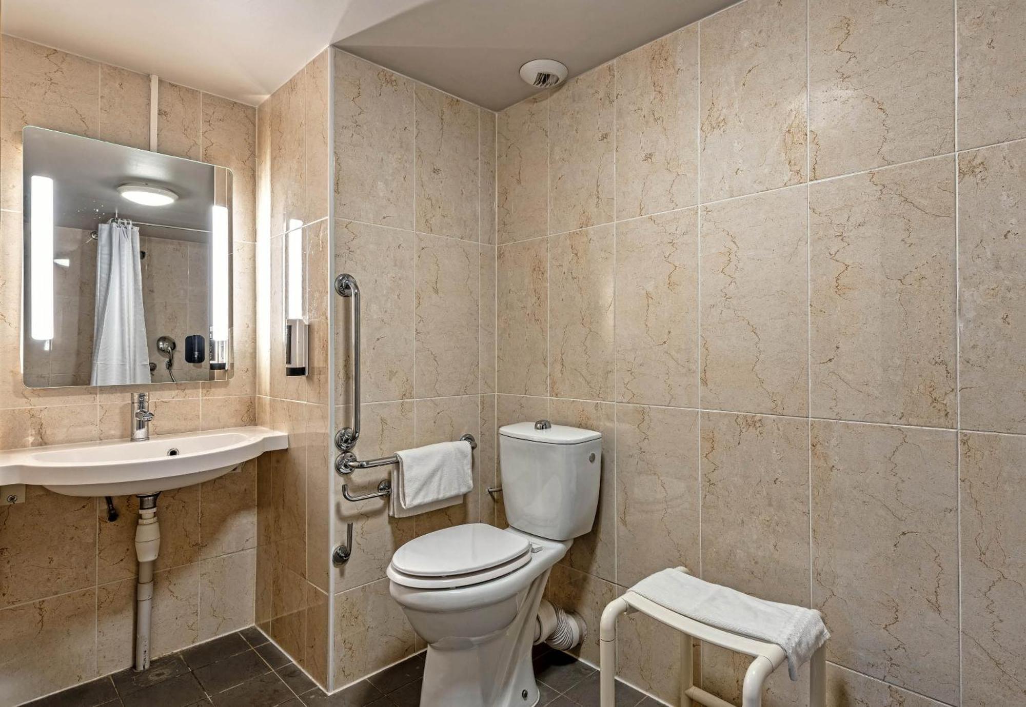 B&B Hotel Quimper Nord Douarnenez Exterior foto