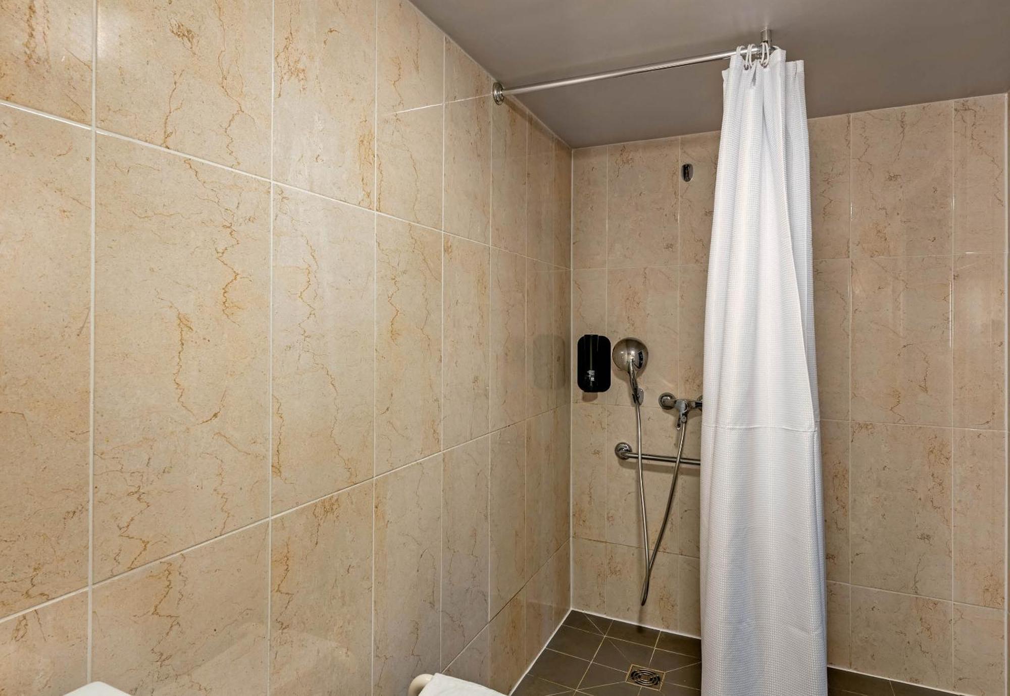 B&B Hotel Quimper Nord Douarnenez Exterior foto
